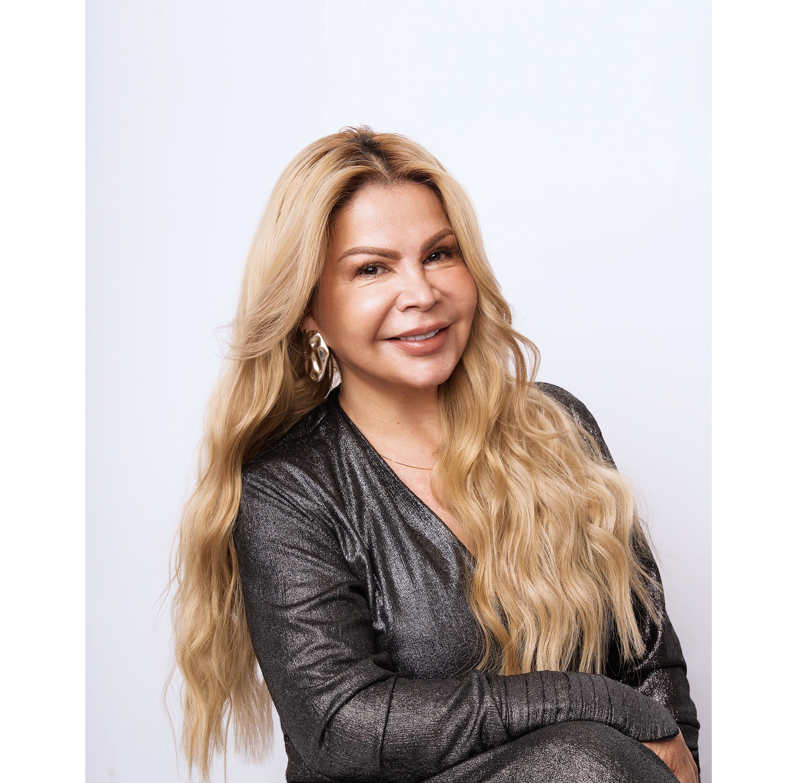 María Eugenia Castillo antes conocida como la Reina de las Extensiones, ahora conocida como la Reina del Hair care